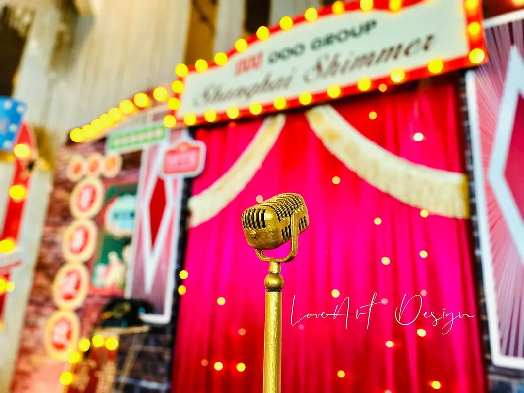 Corporate Events &mdash; Elevate your corporate events with our bespoke decoration services. We specialize in creating professional and sophisticated atmospheres that reflect your brand's identity. From elegant table settings to stunning backdrops, let us transform your event into a memorable experience that impresses clients and colleagues alike.